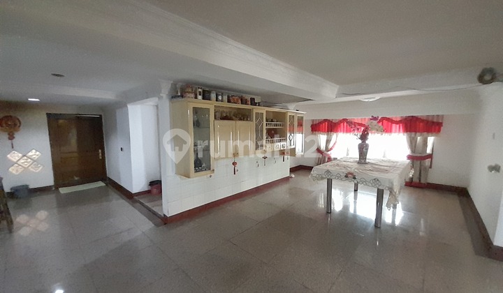 Dijual Rumah Taman Ratu Hook Timur Utara 3 Lantai