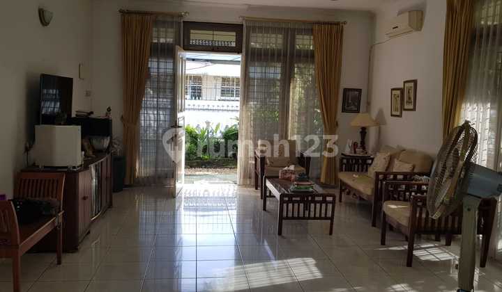Rumah Hook Timur Utara Kebon Jeruk Baru 1