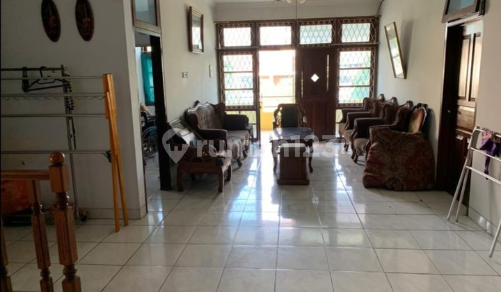 Rumah Siap Huni Tanjung Duren 2 Lantai Hadap Selatan