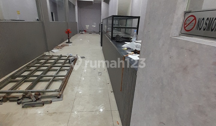 2 Ruko Gandeng Siap Huni Taman Ratu Hadap Utara