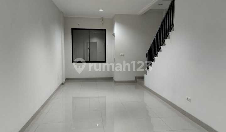 Soho Food Street Shophouses, Sedayu City, Kelapa Gading