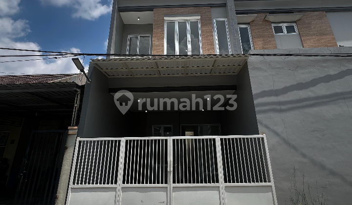 Rumah 2 Lantai Pusat Kota Siap Huni Ngagel Hadap Barat 1