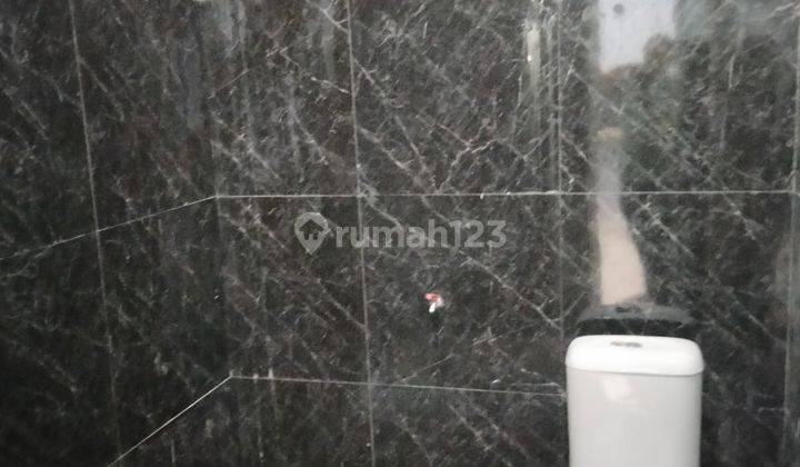 Rumah Baru Siap Huni Dalam Kota  6