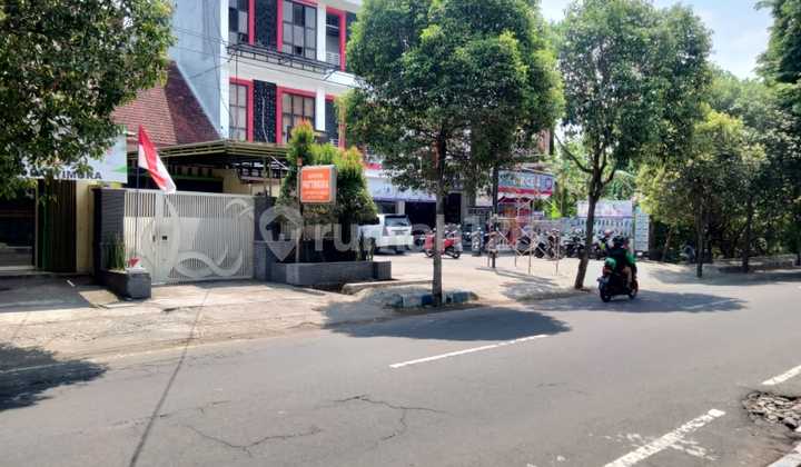 Ruko Tiga Lantai Siap Pakai Dalam Kota Jombang 2