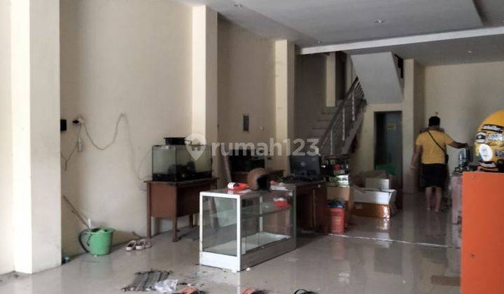 Ruko Tiga Lantai Siap Pakai Dalam Kota Jombang 4