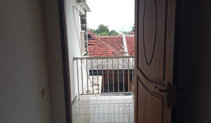 Rumah Dua Lantai  Siap Huni Dekat Keplak Sari Jombang 8