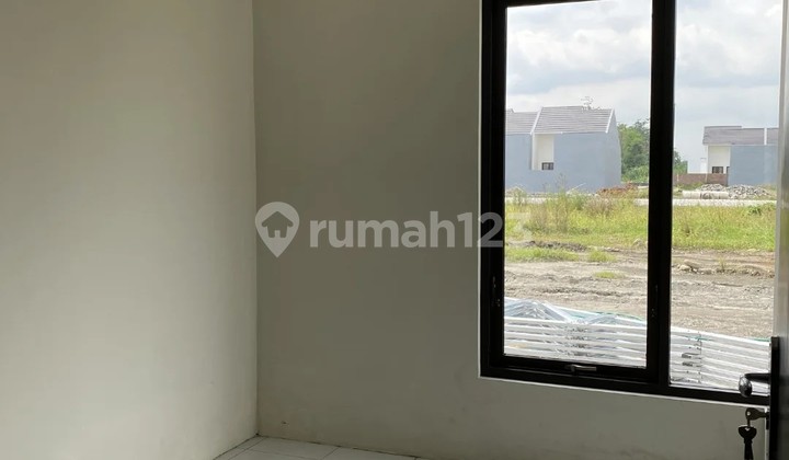 Modern Subsidized House Near Jombang Terminal 2