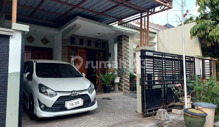 Rumah Dalam Kota Jombang