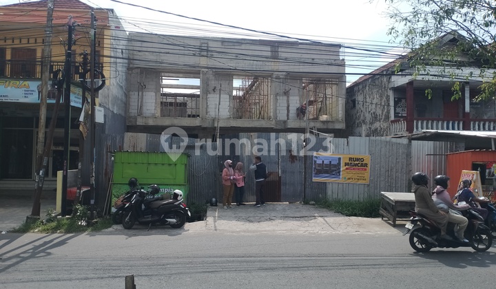Ruko in the Middle of Mancar Market Ruko in the Middle of Mancar Market