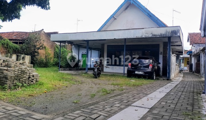 Rumah Luas Siap Huni Belakang Swalayan Jombang 1