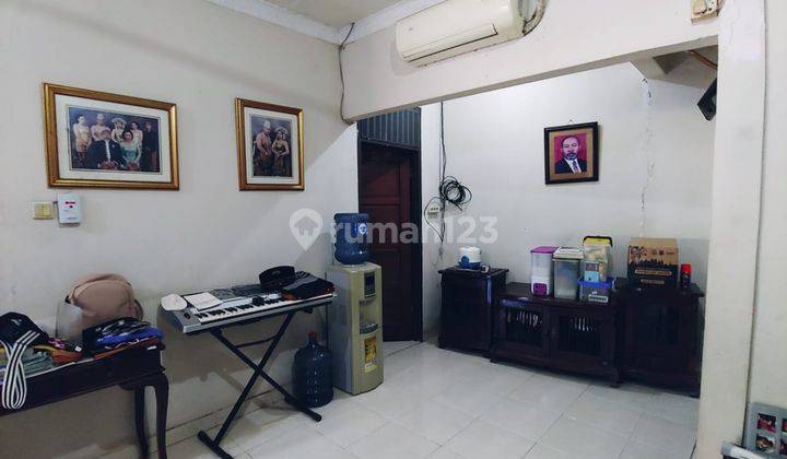 Turun Harga Rumah Lokasi Strategis Pejompongan Jakarta Pusat  3