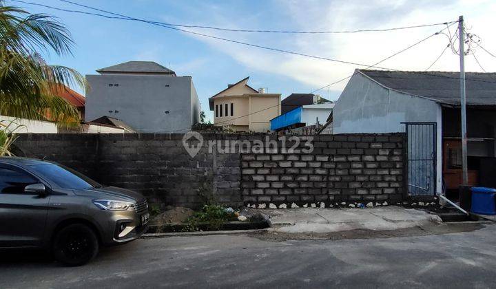 Strategic land for sale on Jalan Merdeka Renon  2