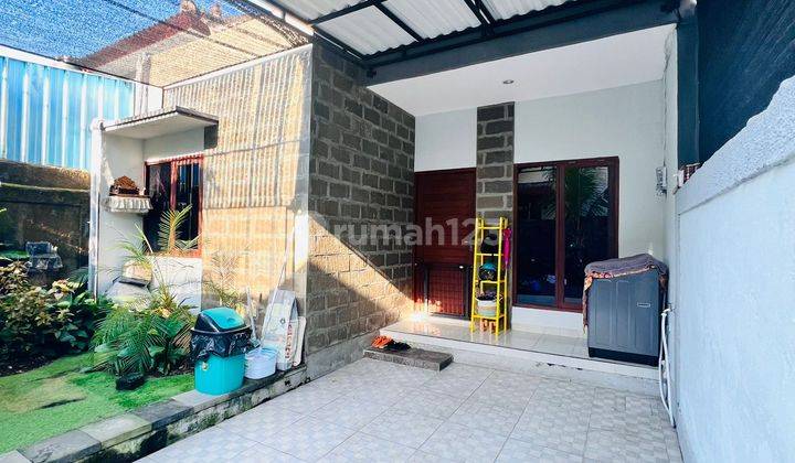 Minimalist house for rent in Dalung Permai 1