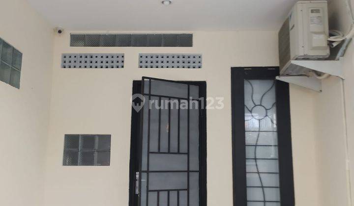 Dijual Rumah 2 Lantai Lokasi Area Renon Dan Panjer 2