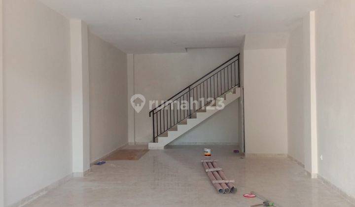 For rent spacious parking shophouse in Sidakarya, East Denpasar 1