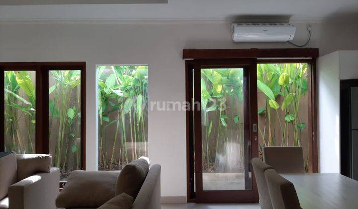 For sale, ready-to-live-in house in One Gate System residential area in Nusa Dua 2