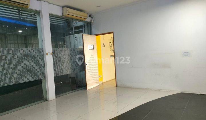 For sale is a 3-story shophouse on Jalan Gatsu Tengah  2