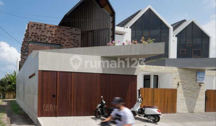 For Rent 4 Bedroom Furnished Villa Near Berawa Beach