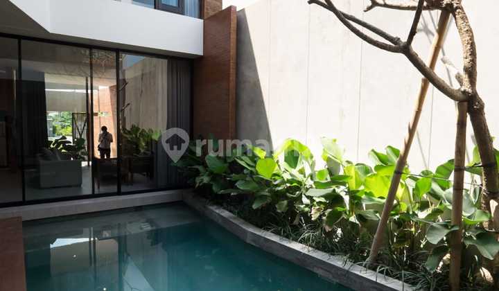 Disewakan Villa 4 Kamar Furnish Dekat Pantai Berawa Ny 2