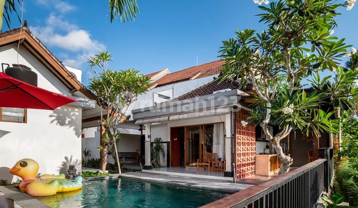 Private Pool Villa with Rice Field View Near Brawa Ant Beach Private Pool Villa with Rice Field View Near Brawa Ant Beach