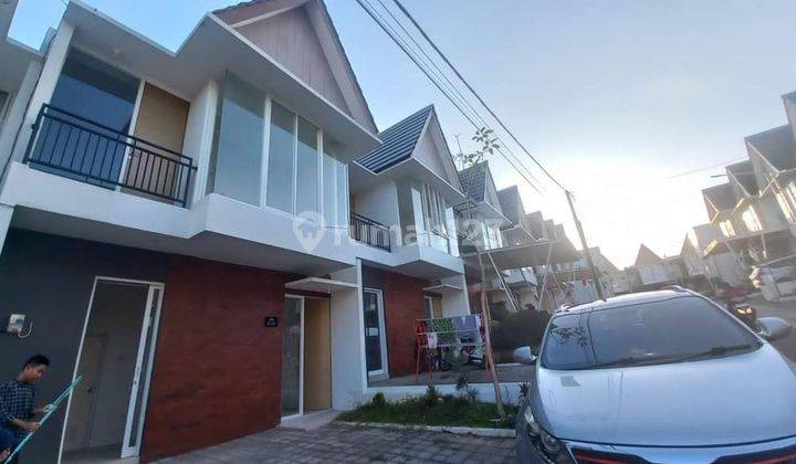 Rumah 2 Lantai Dijual Bawah Pasaran Kawasan Bagus Grand Aleena Merjosari Kota Malang 1