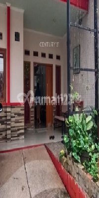 For Sale: Nice and Comfortable House in Utankayu, East Jakarta