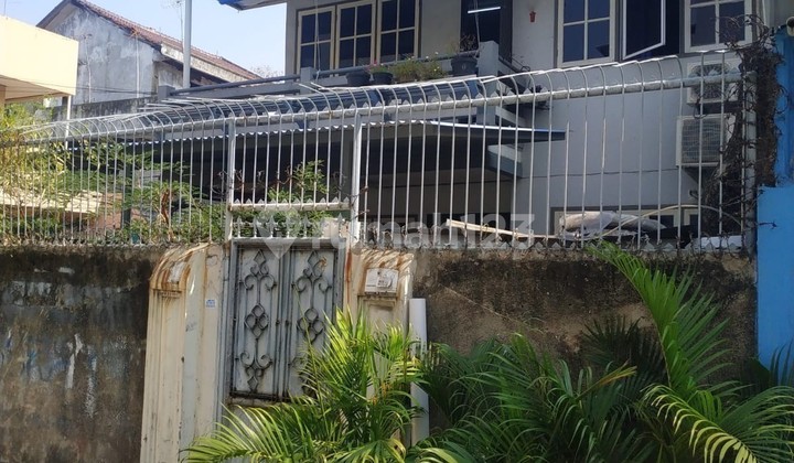 Rumah 2 Lantai Daerah Kemayoran Jakarta Pusat Rumah 2 Lantai Daerah Kemayoran Jakarta Pusat