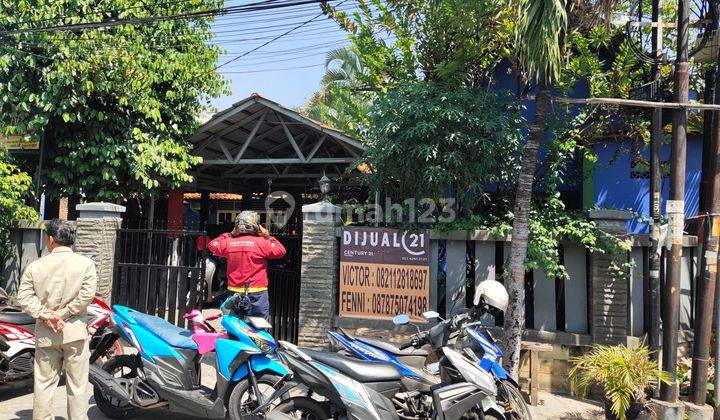 Rumah Hitung Tanah letak sangat strategis 2