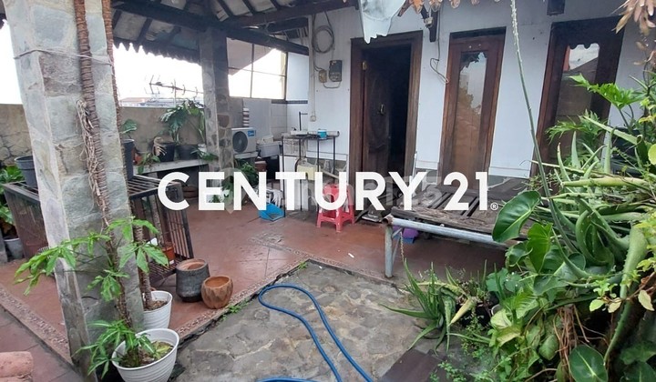 House for Sale, Ideal for Strategic Business in Rawasari