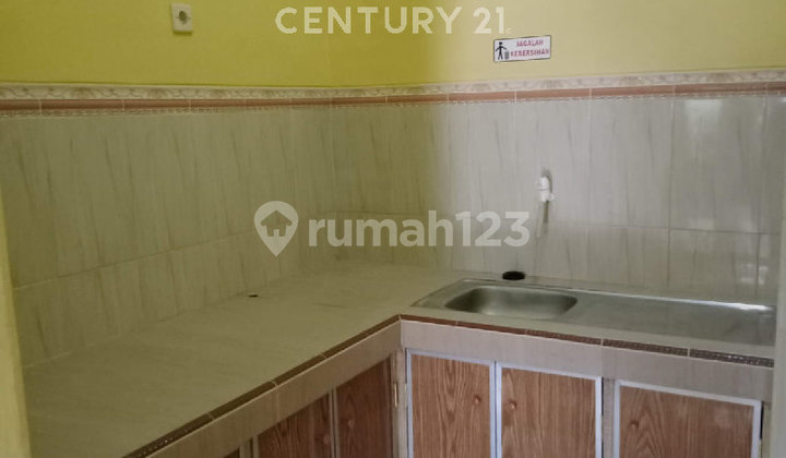 Minimalist Beautiful 3-BR House in Utan Kayu 2