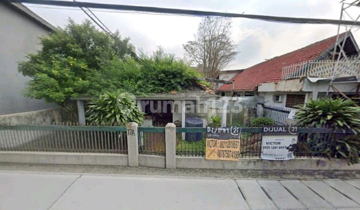 Rumah Tua Hitung Tanah Strategis dan Bebas Banjir Rumah Tua Hitung Tanah Strategis dan Bebas Banjir