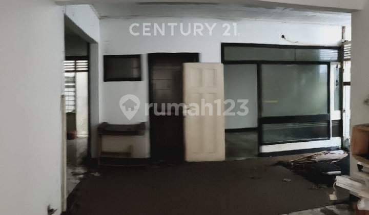 Rumah Hitung Tanah Lokasi Strategis di Menteng 2
