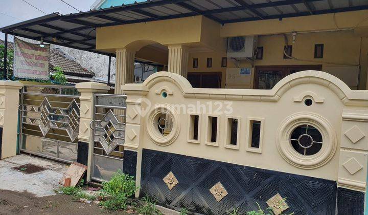 RUMAH SIAP HUNI, DI LOKASI STRATEGIS DI PERUMAHAN ISTANA KOSAMBI KLARI KARAWANG