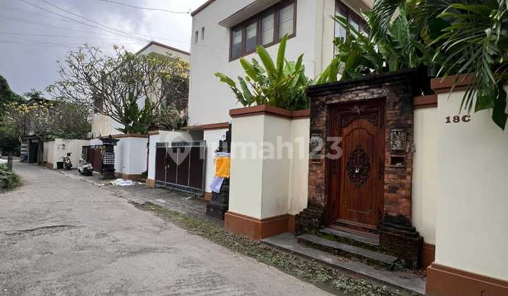 Two-Story Villa in Sanur Walking Distance to the Beach