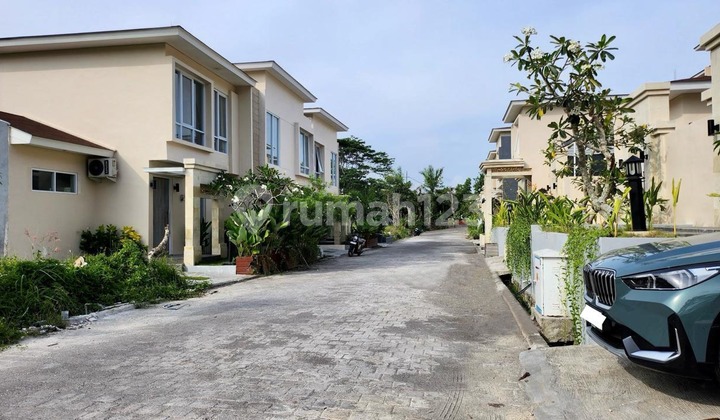 Villa 1 Lantai Full Furnished Di Dalam Cluster Perumahan Nusa Dua 2