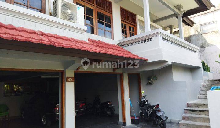 Rumah Elite Area Denpasar  10
