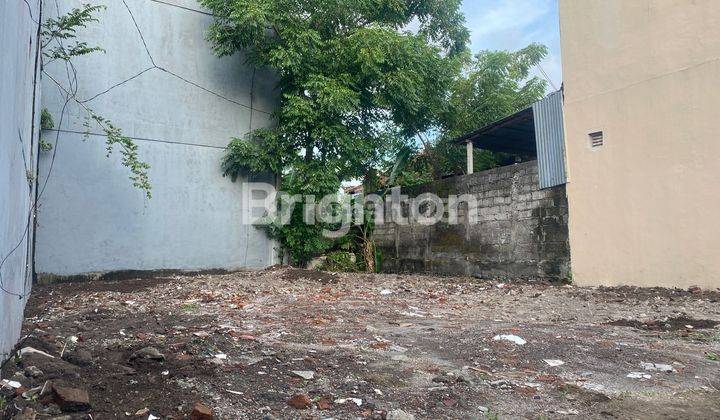 Land in an alley, suitable for a house or investment 1