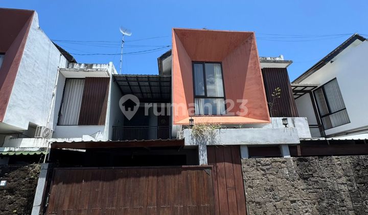 Rumah 2 Lantai Bebas Banjir Area Pusat Kota Renon Denpasar