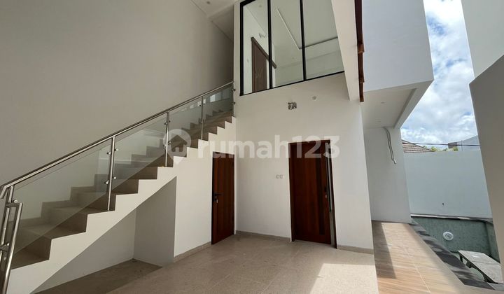 Villa House Di Dalam Komplek Villa Nusa Dua Bali 2