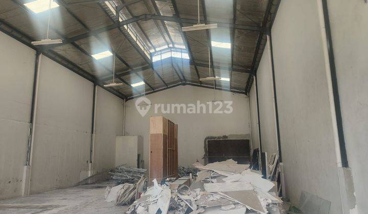 Disewakan Gudang di Bizpark 3, Kranji Bekasi. 2