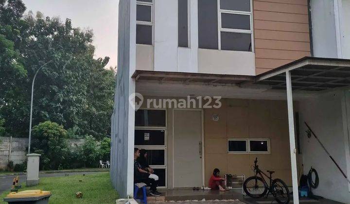 Rumah Full Furnished Dalam Cluster Di Grand Wisata Bekasi  1