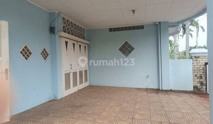 Rumah 2 Lantai Siap Huni dan Strategis di Kemang Pratama Bekasi  2