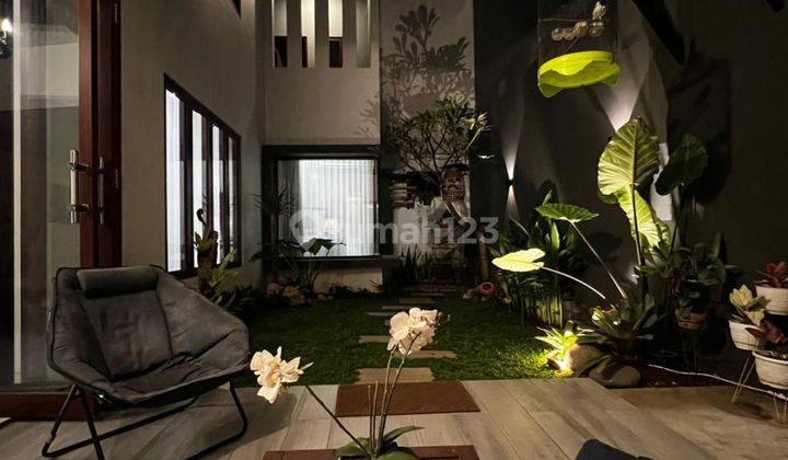 Rumah Mewah Semi Furnished Dibawah harga pasar di Kemang Pratama Regency Bekasi  2