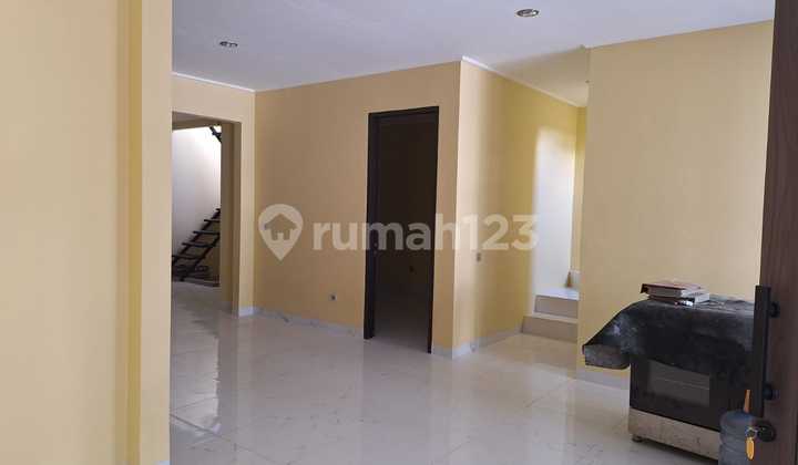 Dijual Cepat Rumah Renoved Siap Huni Cluster Serenade Lake Gading Serpong Dijual Cepat Rumah Renoved Siap Huni Cluster Serenade Lake Gading Serpong