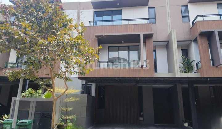 Dijual Cepat Rumah Bagus Strategis Cluster Kazumi the Zora Bsd City 1