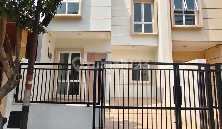 For Sale: Brand New Good Strategic House in Sector 7a Gading Serpong