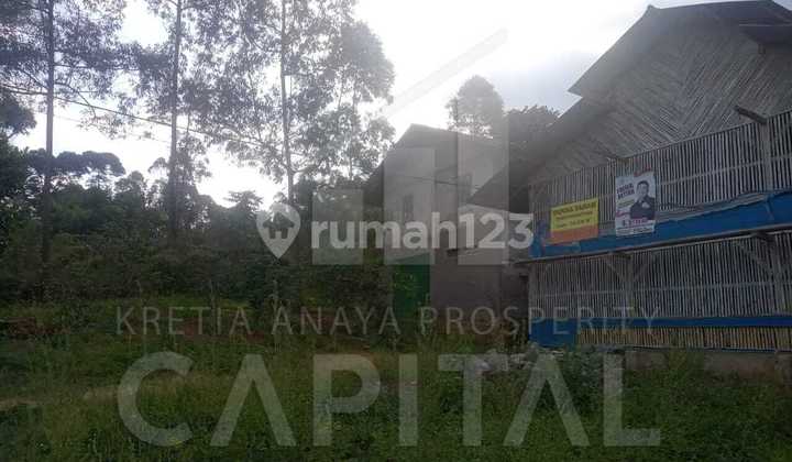 Gudang dan Peternakan Ayam Luas di Garut 1