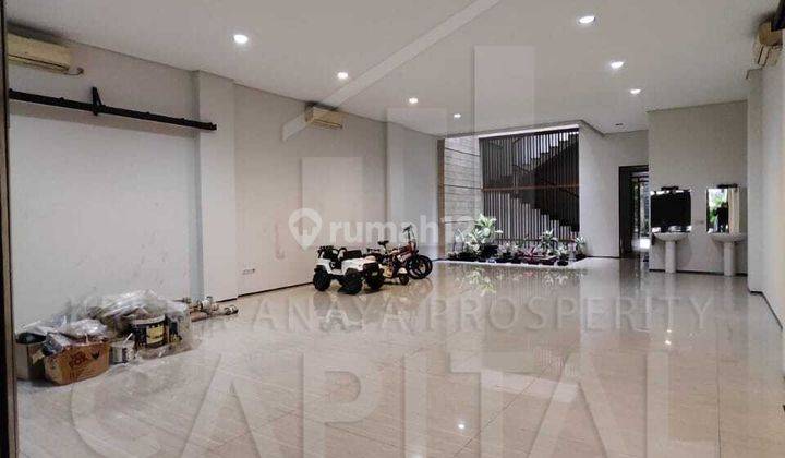 Rumah Minimalis Modern 3 Lantai Nyaman dan Strategis Bisa Untuk Usaha di Jalan Raya Cihampelas Bawah 1