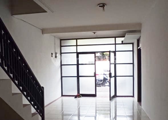 Ruang Usaha Cigadung For Sale Lokasi Strategis Dekat Minimarket  3