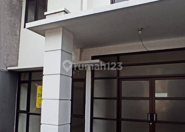 Ruang Usaha Cigadung For Sale Lokasi Strategis Dekat Minimarket  1